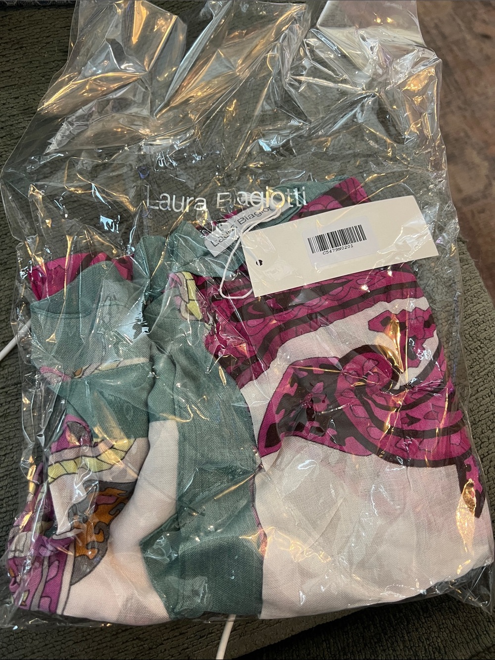 NWT Laura Biagiotti Luxury 100% Modal Scarf Made in Italy
